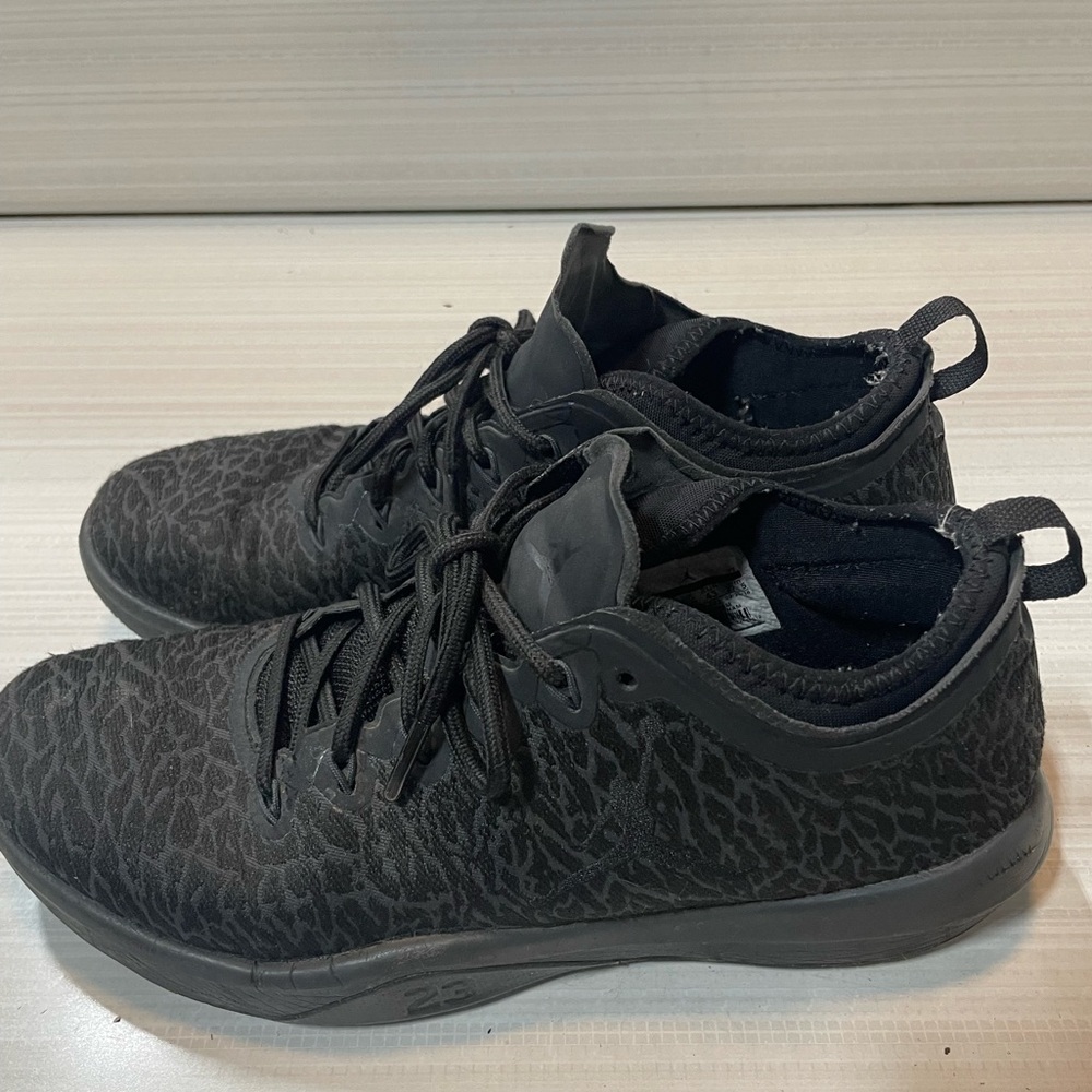 Jordan’s All Black